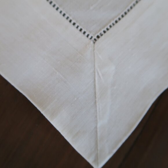 Vintage Hemstitched Linen Table Runner Buffet Scarf 44" x 18" - Picture 7 of 7